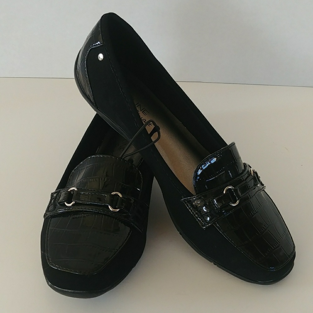 Madeline Stuart Womens Size 7 Black Tuxedo Flat Sl